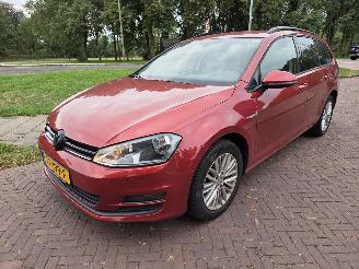 krockskadad bil auto Volkswagen Golf 1.2 TSI  AUTOMAAT 2014/4