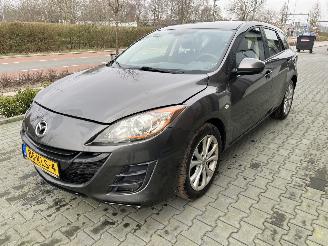 Vaurioauto  passenger cars Mazda 3 1.6 TS Plus 2010/1