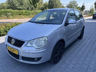 Auto incidentate Volkswagen Polo 1.4-16V Optive 5 Deurs Airco 2008/10