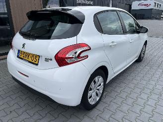 Peugeot 208 1.2 e-VTi  Automaat  Navi Clima Pdc picture 2