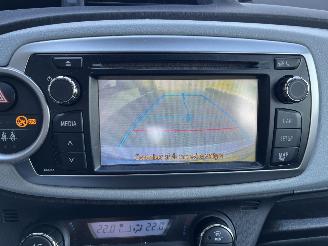Toyota Yaris 1.5 Hybride Aspiration. Navi Camera cruise Clima picture 11