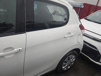 Peugeot 108 108, Hatchback, 2014 1.0 12V picture 5