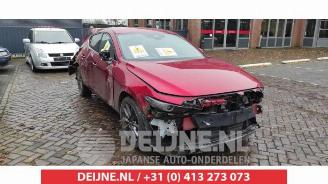 demontáž osobní automobily Mazda 3 3 Sport (BP), Hatchback, 2018 2.0 SkyActiv-G 122 Mild Hybrid 16V 2021