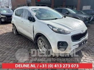 Coche siniestrado Kia Sportage Sportage (QL), Terreinwagen, 2015 / 2022 2.0 CRDi 136 16V VGT 4x4 2017/8