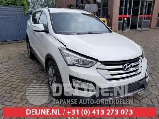 Vrakbiler auto Hyundai Santa Fe Santa Fe III (DM), SUV, 2012 / 2018 2.2 CRDi R 16V 4x4 2014