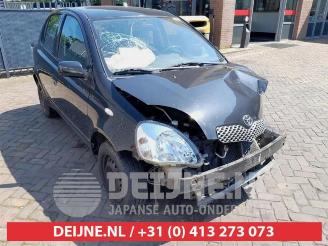 Salvage car Toyota Yaris Yaris (P1), Hatchback, 1999 / 2005 1.3 16V VVT-i 2005/7