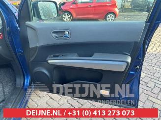 Nissan X-Trail X-Trail (T31), SUV, 2007 / 2013 2.0 16V XE,SE,LE 4x4 picture 13