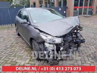 Coche siniestrado Kia Rio Rio IV (YB), Hatchback, 2017 1.0i T-GDi 100 12V 2019/4