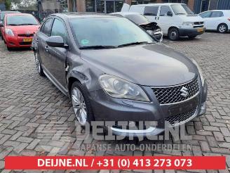 Autoverwertung Suzuki Kizashi Kizashi (FRE/FRF), Sedan, 2010 / 2015 2.4 16V 2013/1