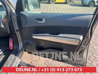 Nissan X-Trail X-Trail (T31), SUV, 2007 / 2013 2.0 XE,SE,LE dCi 16V 4x2 picture 31