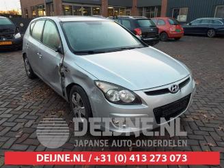 Salvage car Hyundai I-30 i30 (FD), Hatchback, 2007 / 2011 1.6 CVVT 16V 2010/8