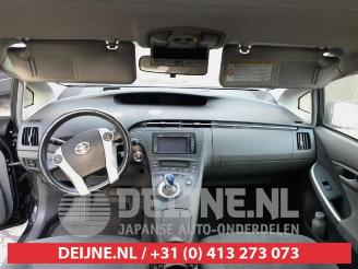 Toyota Prius Prius (ZVW3), Hatchback, 2009 / 2016 1.8 16V picture 17