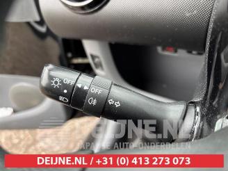 Toyota Aygo Aygo (B10), Hatchback, 2005 / 2014 1.0 12V VVT-i picture 12