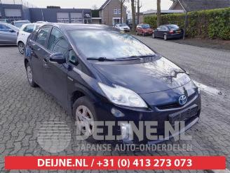 Salvage car Toyota Prius Prius (ZVW3), Hatchback, 2009 / 2016 1.8 16V 2011/6