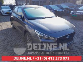 Auto da rottamare Hyundai I-30 i30 (PDEB5/PDEBB/PDEBD/PDEBE), Hatchback, 2016 1.0 T-GDI 12V 2018/5