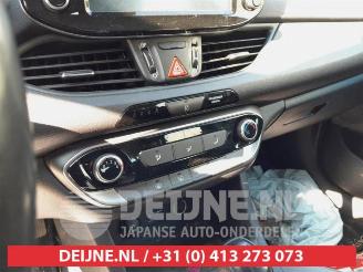 Hyundai I-30 i30 (PDEB5/PDEBB/PDEBD/PDEBE), Hatchback, 2016 1.0 T-GDI 12V picture 23