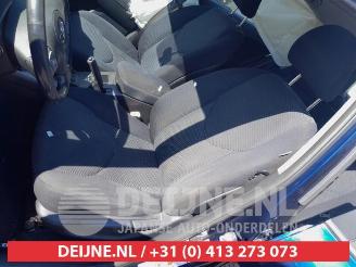 Toyota Rav-4 RAV4 (A3), Terreinwagen, 2005 / 2012 2.0 16V VVT-i 4x4 picture 16