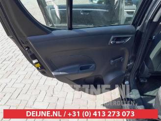 Suzuki Swift Swift (ZA/ZC/ZD), Hatchback, 2010 / 2017 1.2 16V picture 11