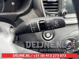 Kia Sorento Sorento III (UM), SUV, 2015 / 2020 2.2 CRDi 16V VGT 4x4 picture 14