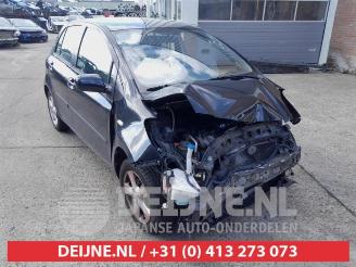 Salvage car Toyota Yaris Yaris II (P9), Hatchback, 2005 / 2014 1.3 16V VVT-i 2006/5