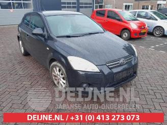 Vrakbiler auto Kia Pro cee d Pro cee'd (EDB3), Hatchback 3-drs, 2008 / 2012 1.4 CVVT 16V 2009/2