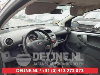 Toyota Aygo Aygo (B10), Hatchback, 2005 / 2014 1.0 12V VVT-i picture 13
