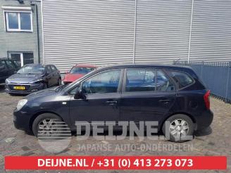 Kia Carens Carens III (FG), MPV, 2006 / 2013 2.0i CVVT 16V picture 4