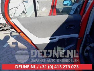 Toyota Yaris Yaris II (P9), Hatchback, 2005 / 2014 1.0 12V VVT-i picture 12