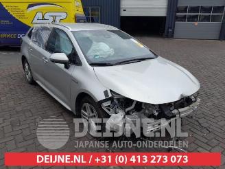 Démontage voiture Suzuki Swace Swace, Combi 5-drs, 2020 1.8 16V Hybrid 2022/3