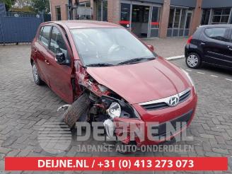Vrakbiler auto Hyundai I-20 i20, Hatchback, 2008 / 2015 1.2i 16V 2011