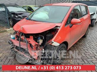 Subaru Trezia Trezia, MPV, 2011 1.33 16V Dual VVT-I picture 3