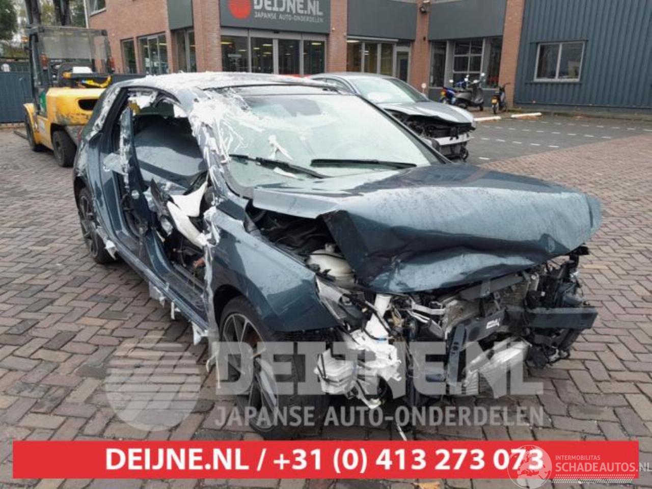 Hyundai I-30 i30 (PDEB5/PDEBB/PDEBD/PDEBE), Hatchback, 2016 1.5 T-GDI 16V Hybrid 48V