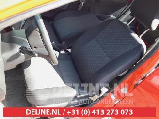 Daihatsu Cuore Cuore (L251/271/276), Hatchback, 2003 1.0 12V DVVT picture 14