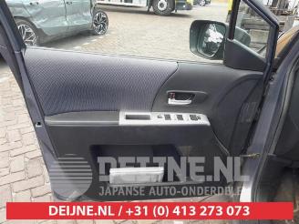 Mazda 5 5 (CR19), MPV, 2004 / 2010 2.0 CiDT 16V High Power picture 9