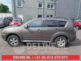 Mitsubishi Outlander Outlander (CW), SUV, 2006 / 2012 2.0 16V 4x2 picture 4