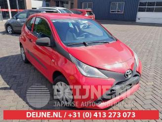 Vrakbiler auto Toyota Aygo Aygo (B40), Hatchback, 2014 1.0 12V VVT-i 2015/6