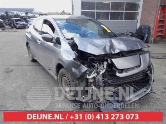 Coche siniestrado Nissan Leaf Leaf (ZE1), Hatchback, 2017 39/40kWh 2019