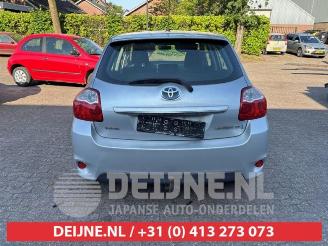 Toyota Auris Auris (E15), Hatchback, 2006 / 2012 1.8 16V HSD Full Hybrid picture 6