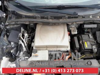 Nissan Leaf Leaf (ZE0), Hatchback, 2010 / 2017 Leaf picture 9