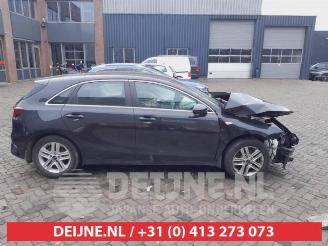 Kia Cee d Ceed (CDB5/CDBB), Hatchback 5-drs, 2018 1.0i T-GDi 12V picture 8