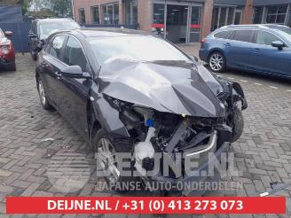 Vrakbiler auto Kia Cee d Ceed (CDB5/CDBB), Hatchback 5-drs, 2018 1.0i T-GDi 12V 2021
