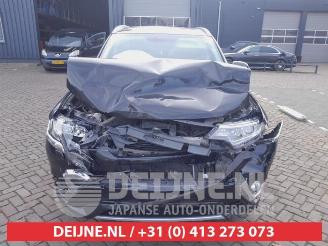 Mitsubishi Outlander Outlander (GF/GG), SUV, 2012 / 2022 2.0 16V PHEV 4x4 picture 2