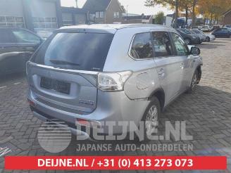 Mitsubishi Outlander Outlander (GF/GG), SUV, 2012 / 2022 2.0 16V PHEV 4x4 picture 7