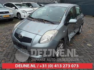 Toyota Yaris Yaris II (P9), Hatchback, 2005 / 2014 1.3 16V VVT-i picture 3