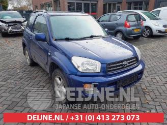 Vrakbiler auto Toyota Rav-4 RAV4 (A2), Terreinwagen, 2000 / 2005 2.0 16V VVT-i 4x4 2002/3
