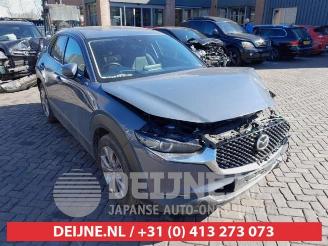 Vrakbiler auto Mazda CX-30 CX-30 (DM), SUV, 2019 2.0 e-SkyActiv-G 122 16V 2020