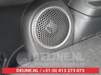 Mitsubishi Outlander Outlander (GF/GG), SUV, 2012 / 2022 2.0 16V PHEV 4x4 picture 19