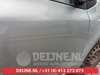 Toyota Yaris Yaris II (P9), Hatchback, 2005 / 2014 1.3 16V VVT-i picture 29