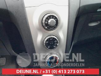 Toyota Yaris Yaris II (P9), Hatchback, 2005 / 2014 1.3 16V VVT-i picture 21