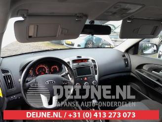 Kia Cee d Cee'd Sporty Wagon (EDF), Combi, 2007 / 2012 1.4 16V picture 17